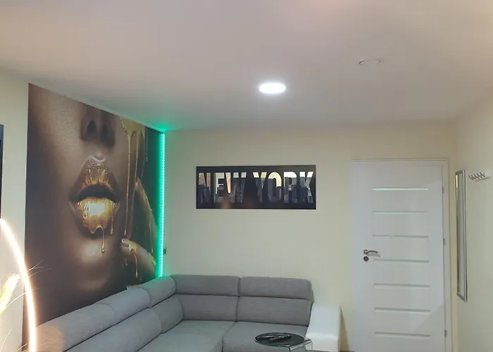 Lili * ポラニツァ・ズドゥルイ